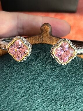 Pink Crystal Clover Two-Tone Accent Bangle/Cuff Bracelet 7-8” Beautiful!!